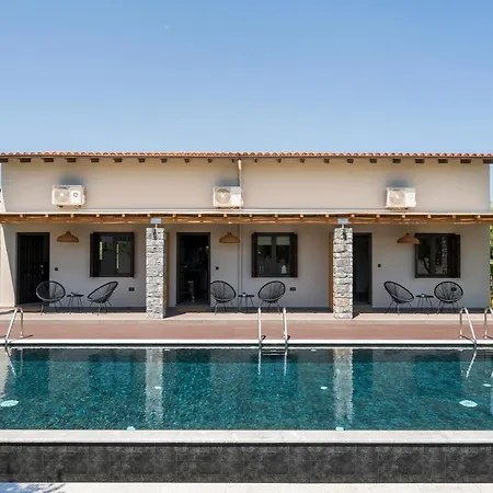 Eightyfour Living With Private Pool * La Canea