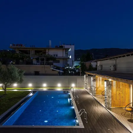 Eightyfour Living With Private Pool La Canea