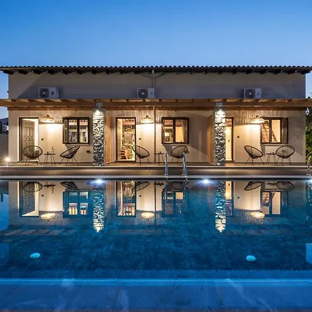 Eightyfour Living With Private Pool * La Canea